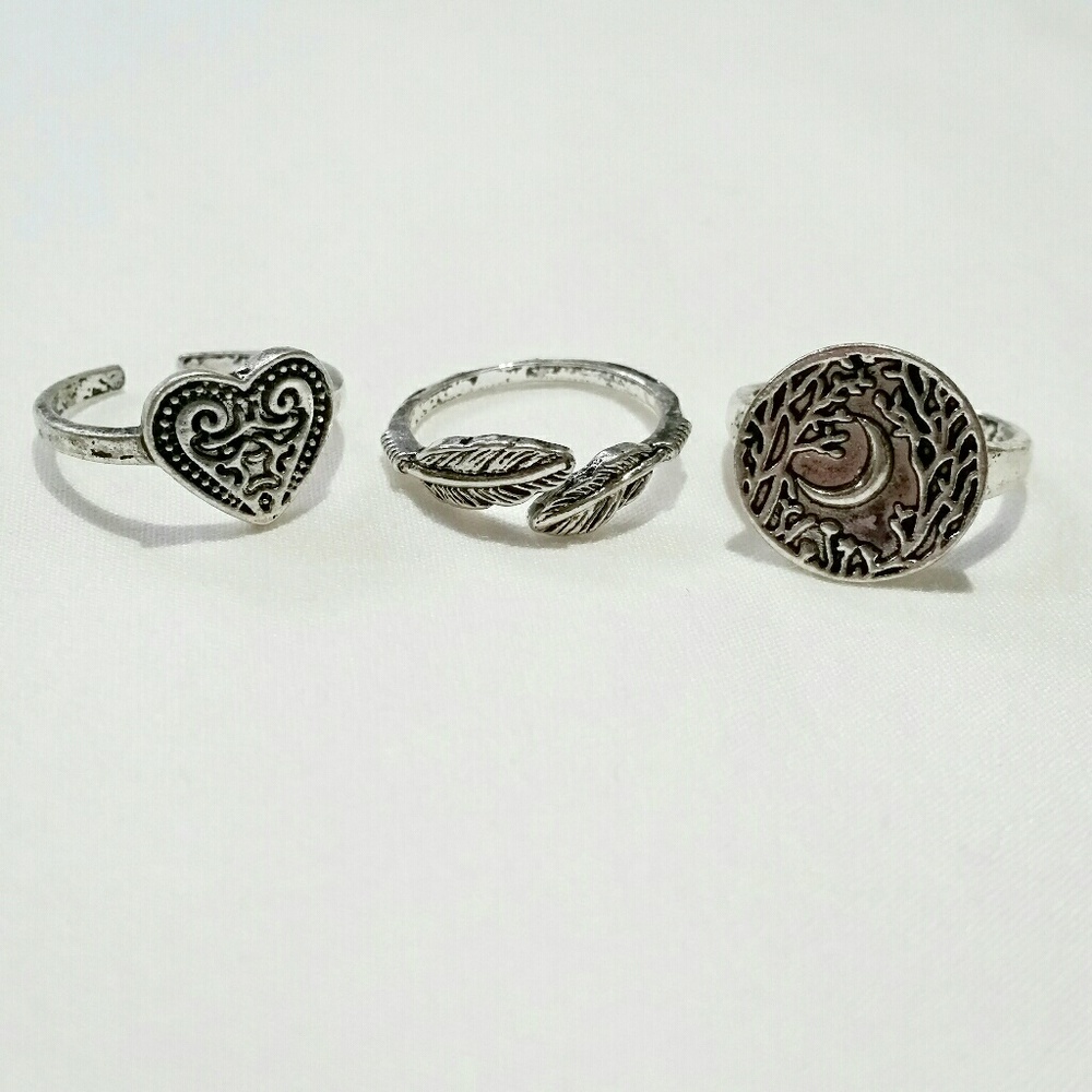 2/$22☆Boho ring set